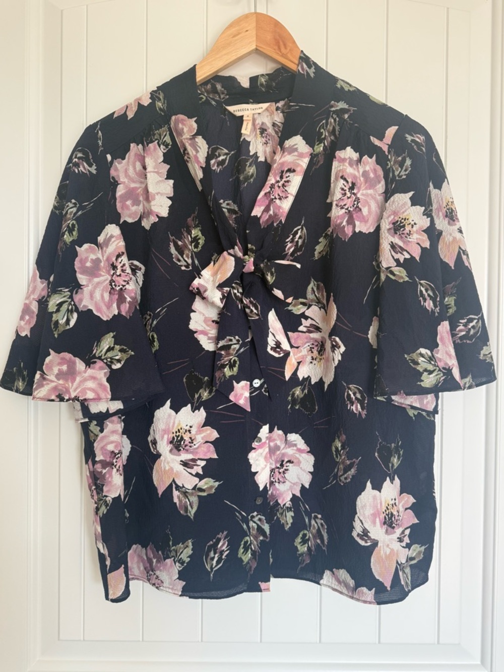 Rebecca Taylor Silk Blend Navy Pink Floral Tie Front Blouse V Neck Short Sleeve